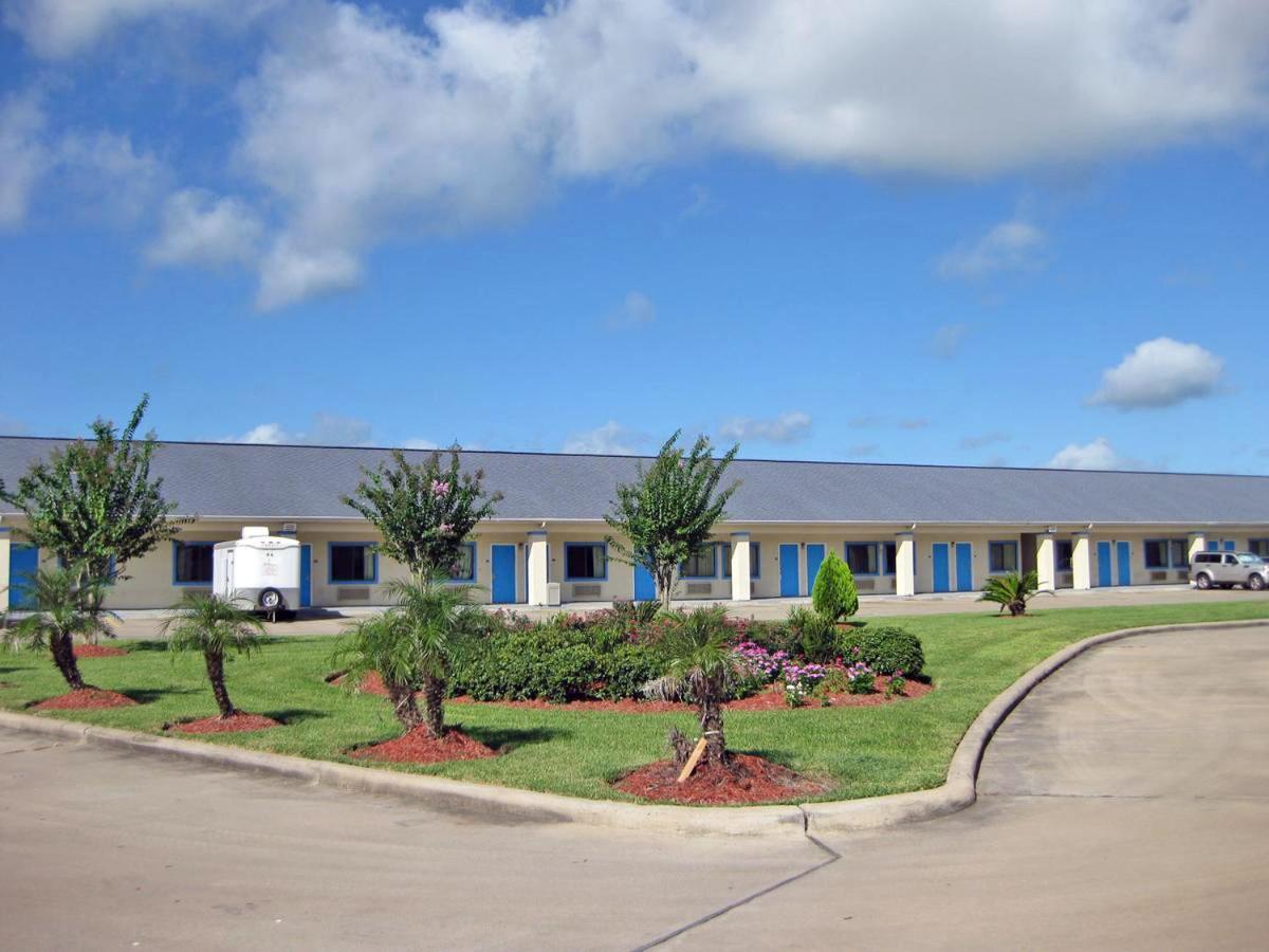 Relax Inn & Suites Angleton Exteriér fotografie